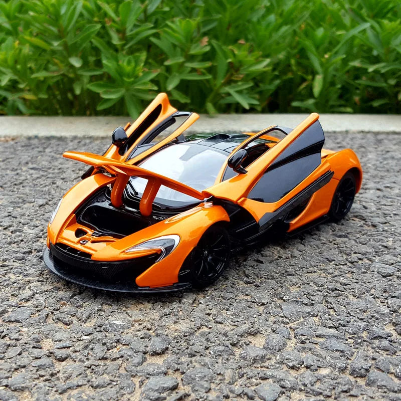 1/24 McLaren P1 Alloy Sports Car Model Diecasts Metal Toy Vehicles SuperCar Model Collection High Simulation Childrens Toys Gift